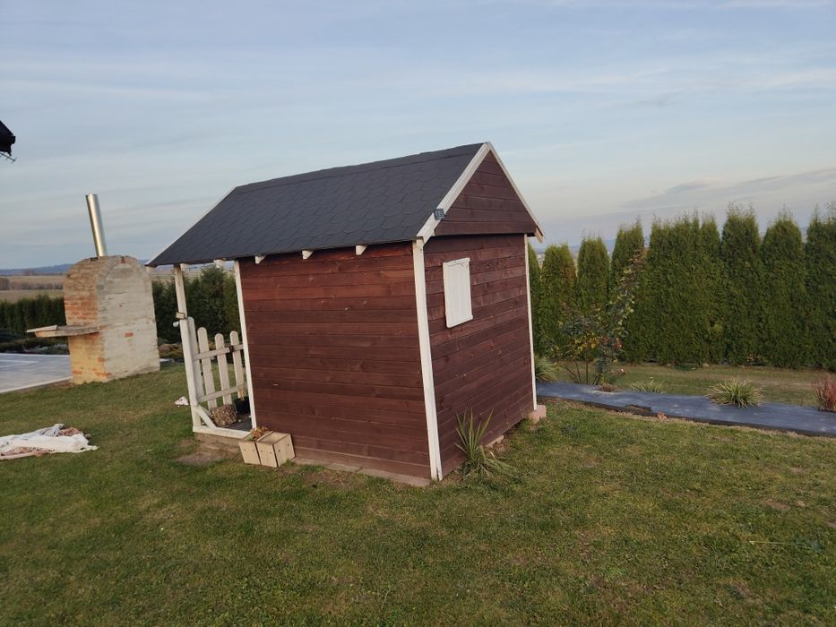 Domek drewniany dla dzieci