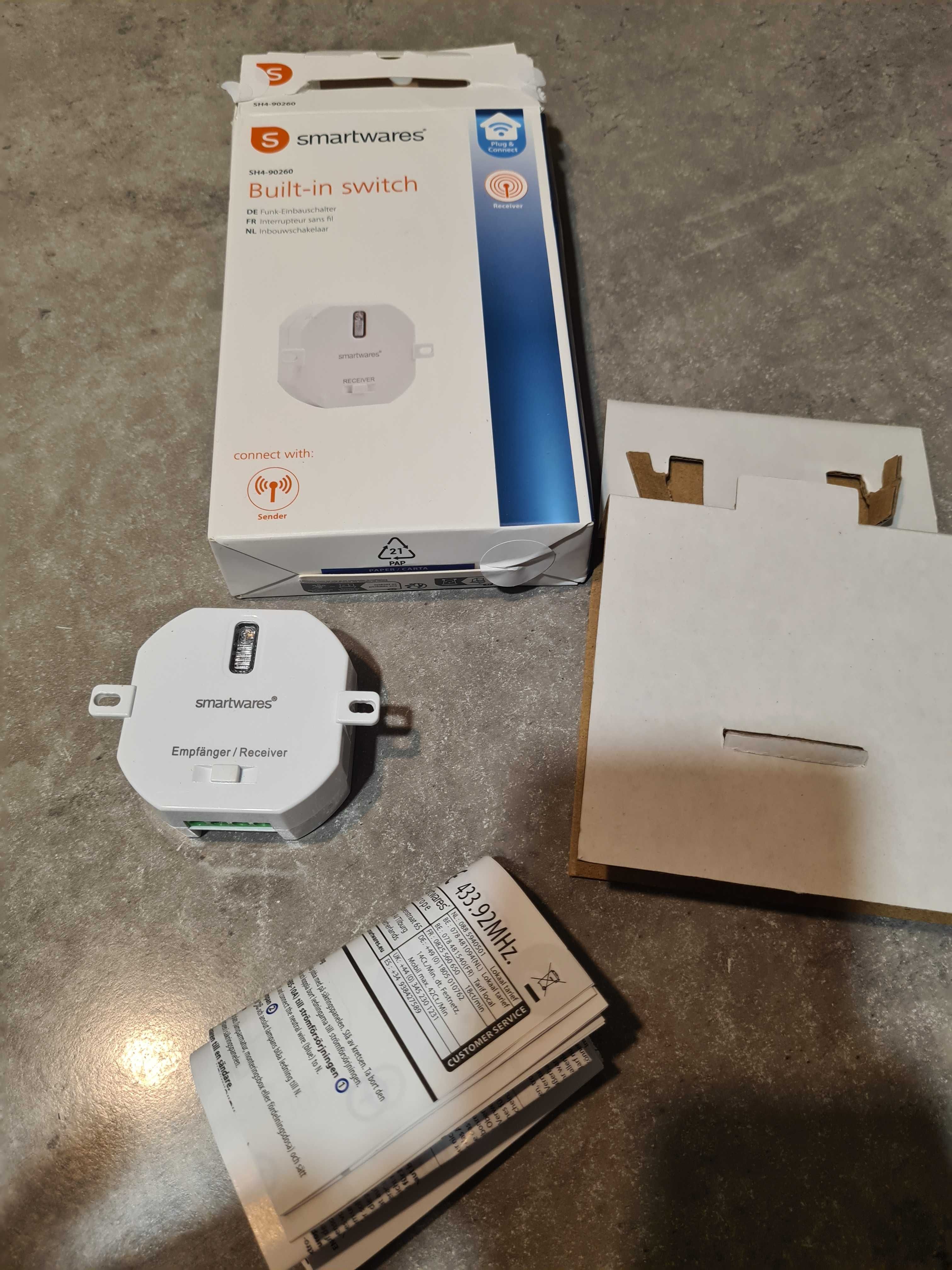 ściemniacz przelotowy sterowany Wifi Smartwares