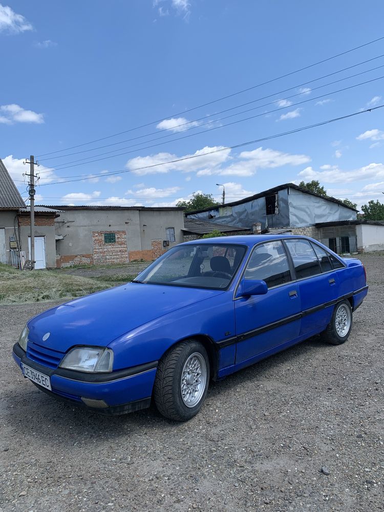 Opel Omega A 2.0