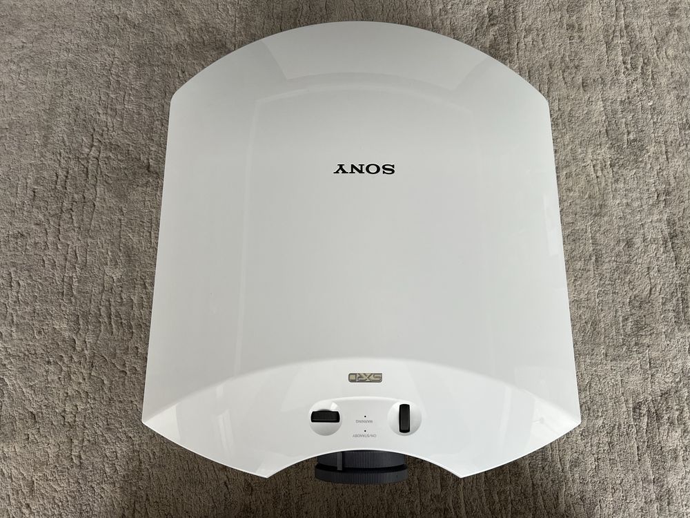Проектор Sony VPL-HW65ES. С диафрагмой! Топовый Full HD и 3D. Торг