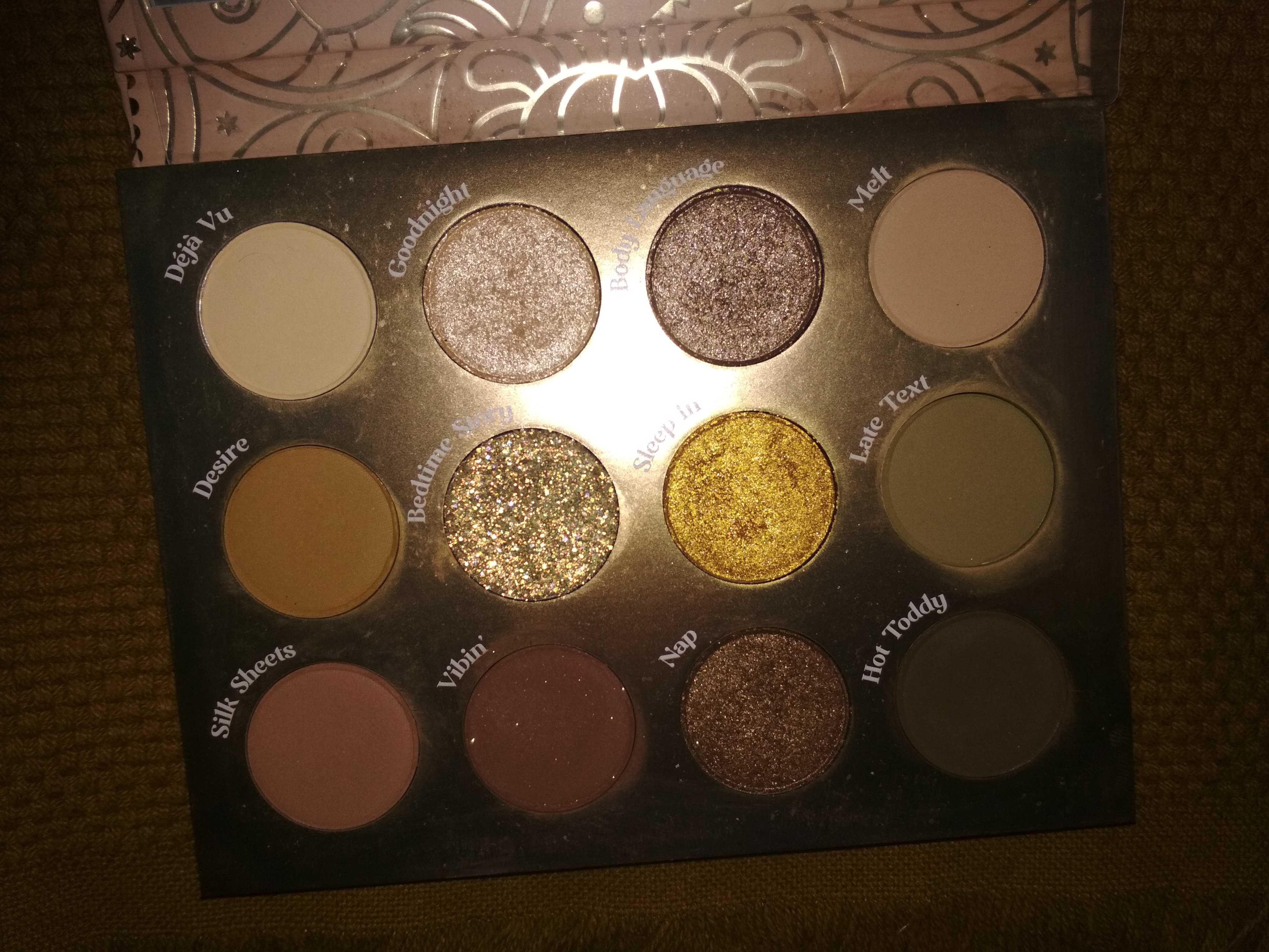 Colourpop Boudoir Noir paleta cieni brokat Colorpop