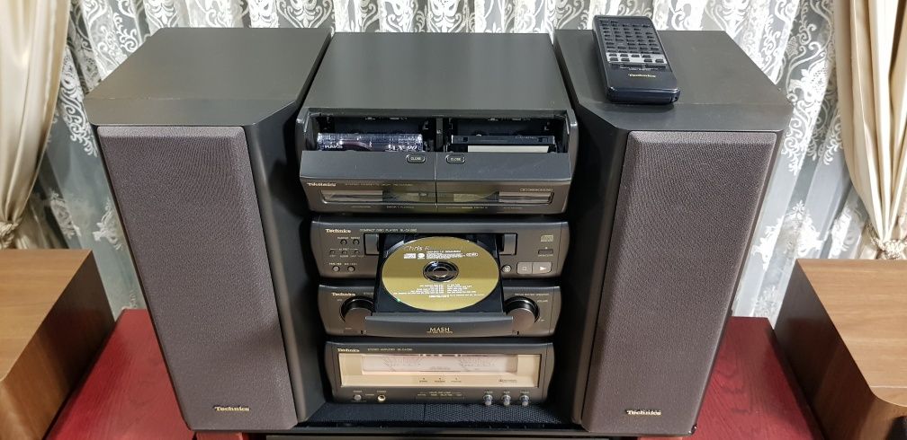 Technics SC-CA1060 с пультом и родной акустикой