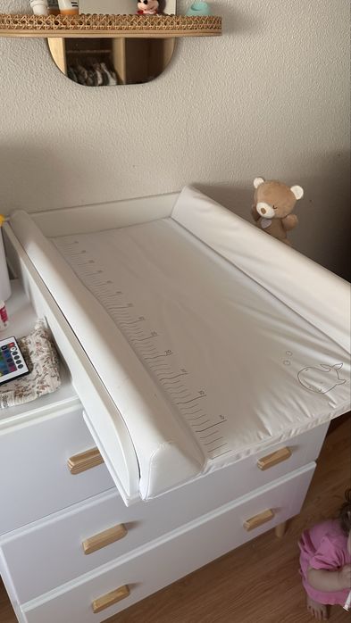 Muda Fraldas em Madeira com Colchão