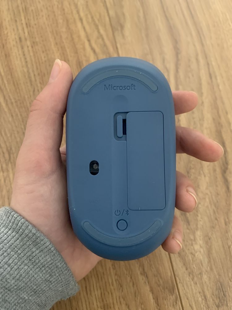 Myszka microsoft Bluetooth mouse