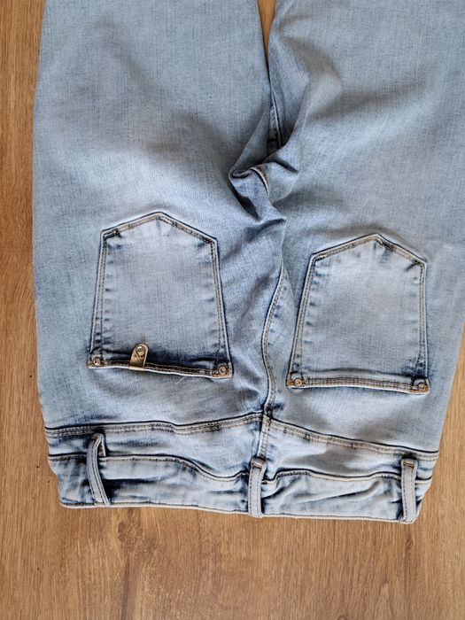 Spodnie  jeansowe Doshe z perełkami rozmiar  36