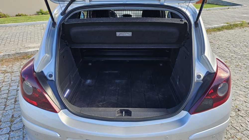 Opel Corsa Black Edition 2011