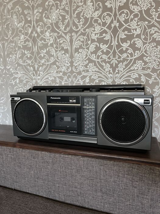 Магнітола Panasonic RX-4930 L