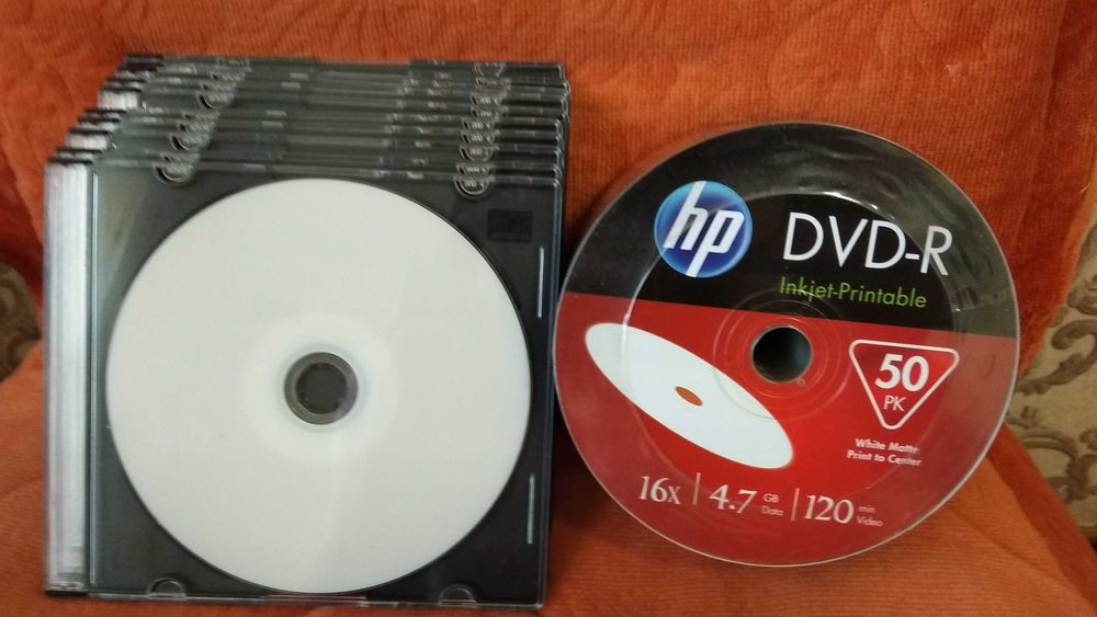 Диски DVD-R Printable чистые в коробочках Slim новое