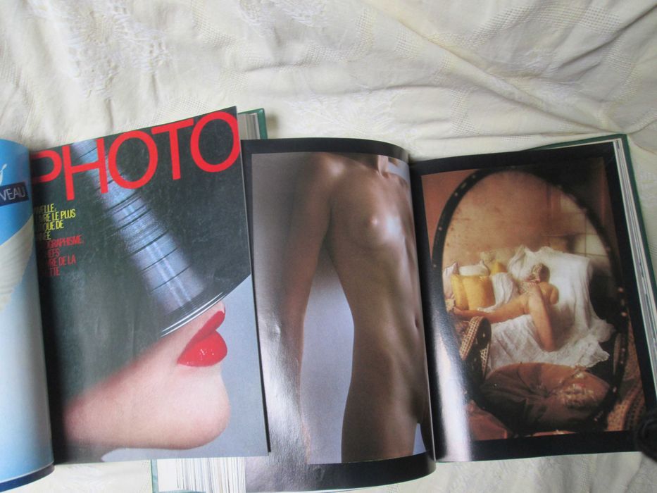 Edição do ano de 1983 da revista Photo, encadernada em dois volumes