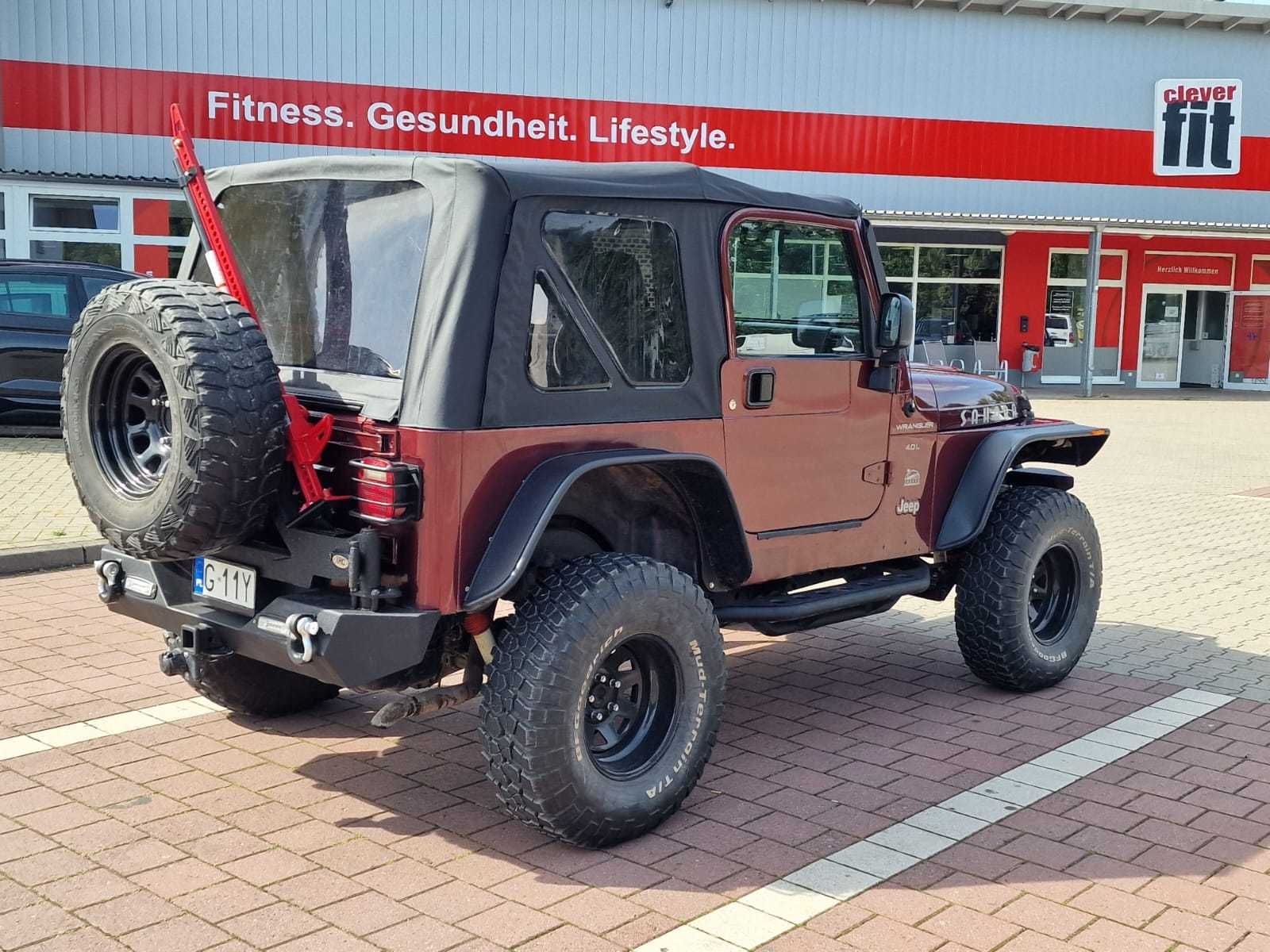 Jeep Wrangler TJ (możliwa zamiana na Polaris RZR lub Can am Spyder)