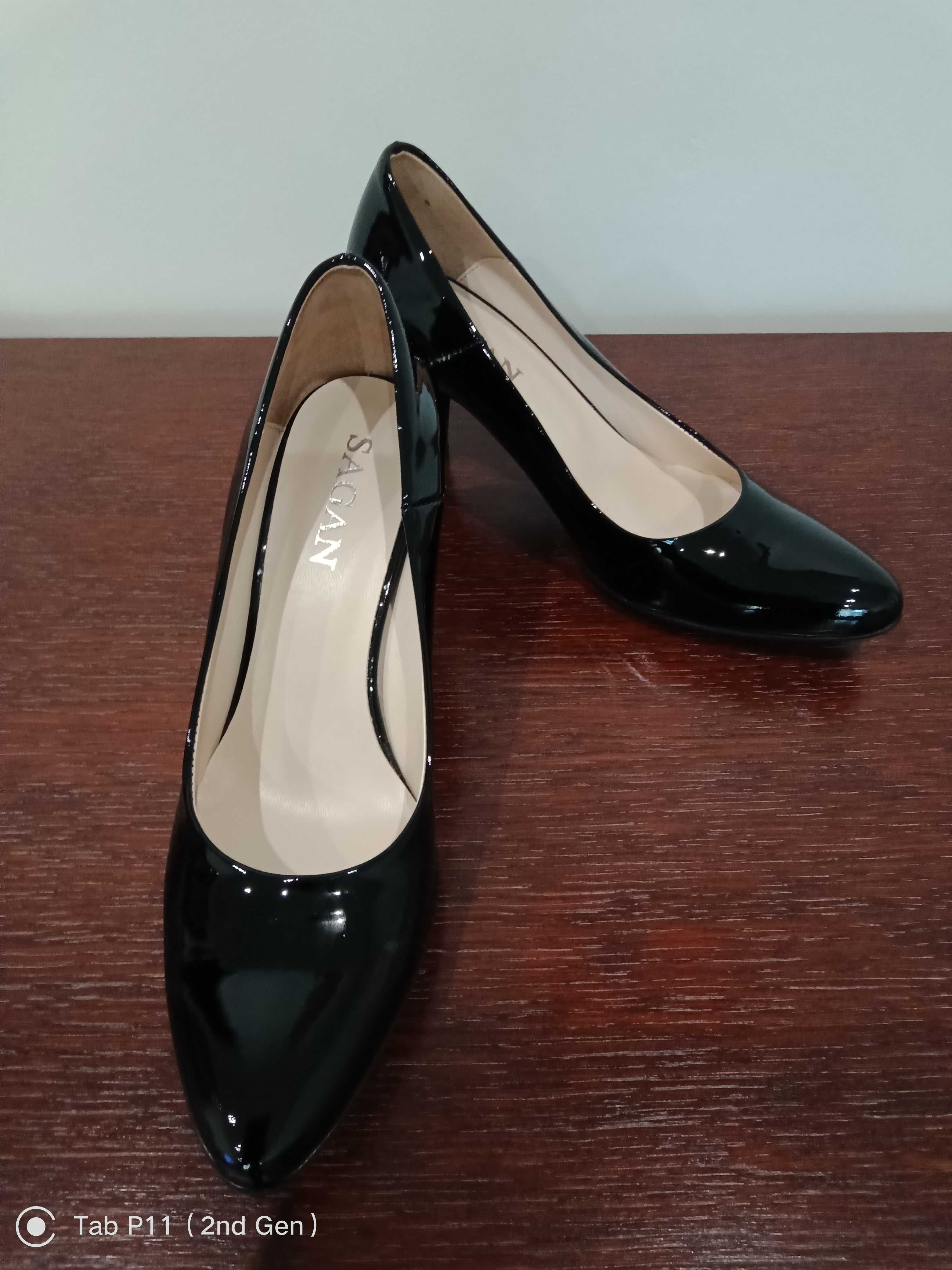 Eleganckie szpilki z firmy Sagan rozm.39