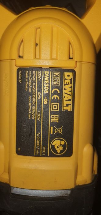 Шабельна пила Dewalt