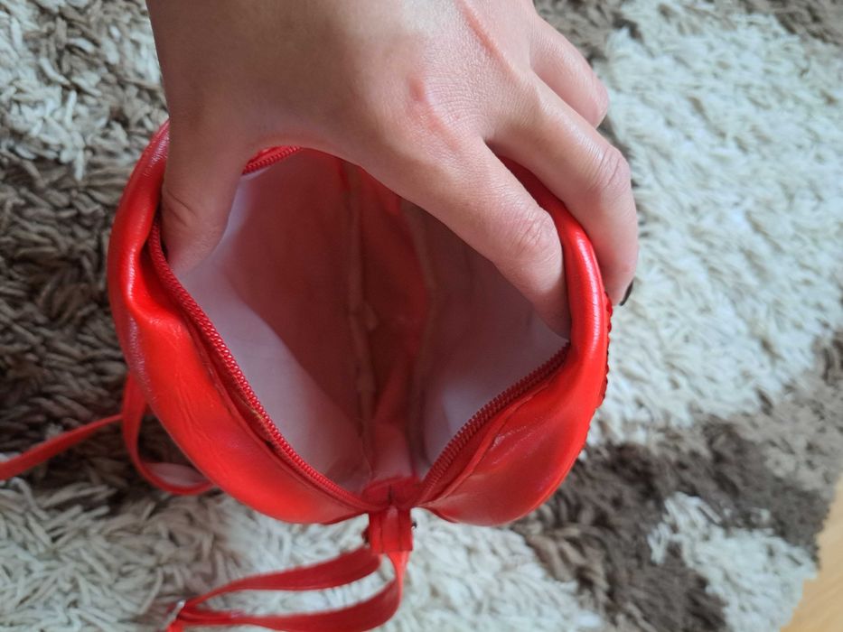 Сумочка с пайетками