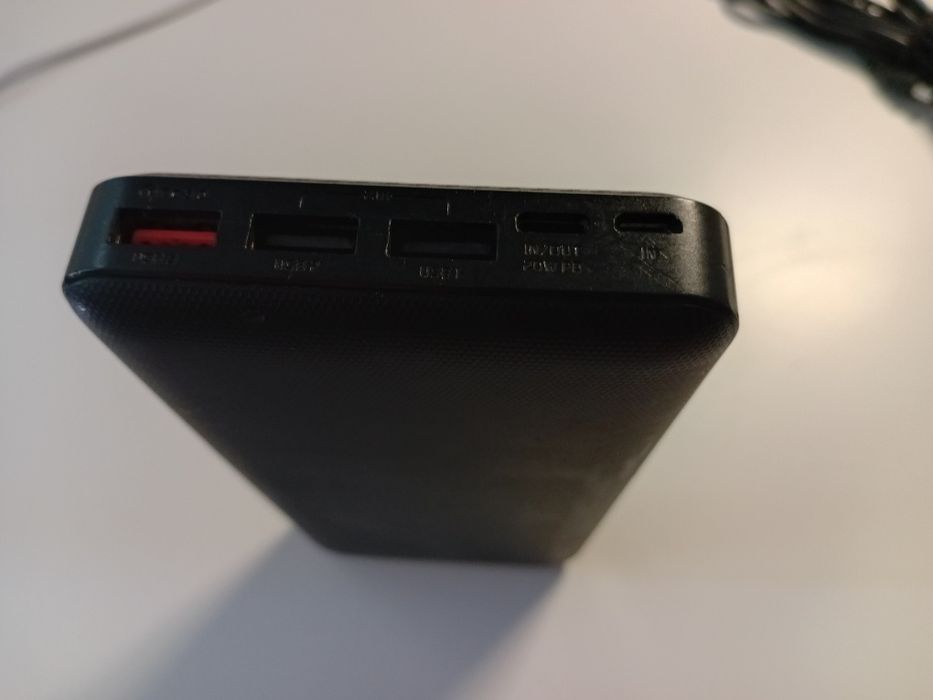 Павер банк Promate 20000