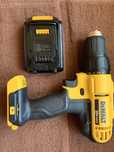 Шуруповерт DeWalt DCD771