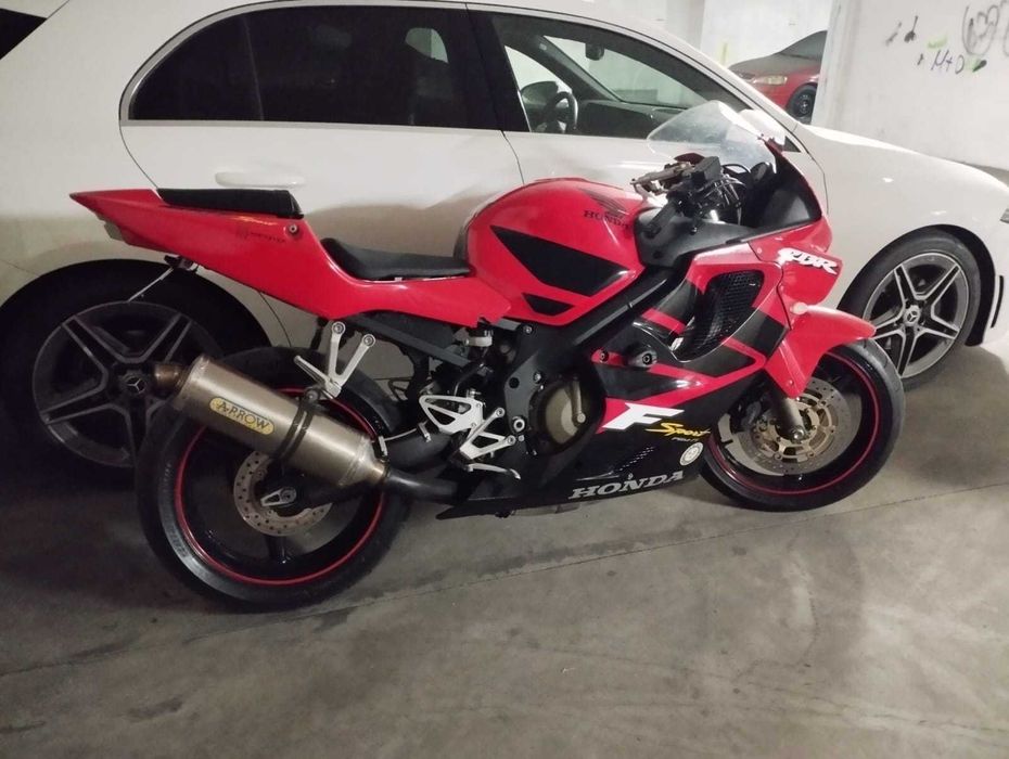 Honda cbr 600f sport