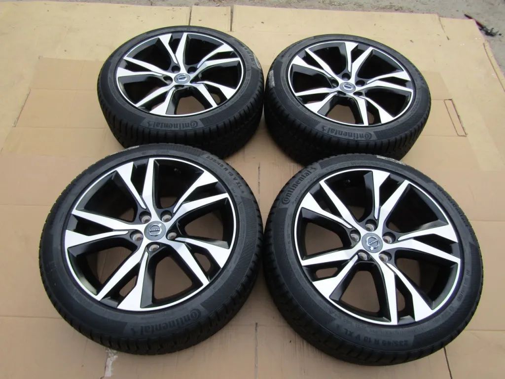4x Felgi Koła 18 Volvo S40 V60 S90 V90 C30 S60 XC40 XC60 + Opony 235/45 18