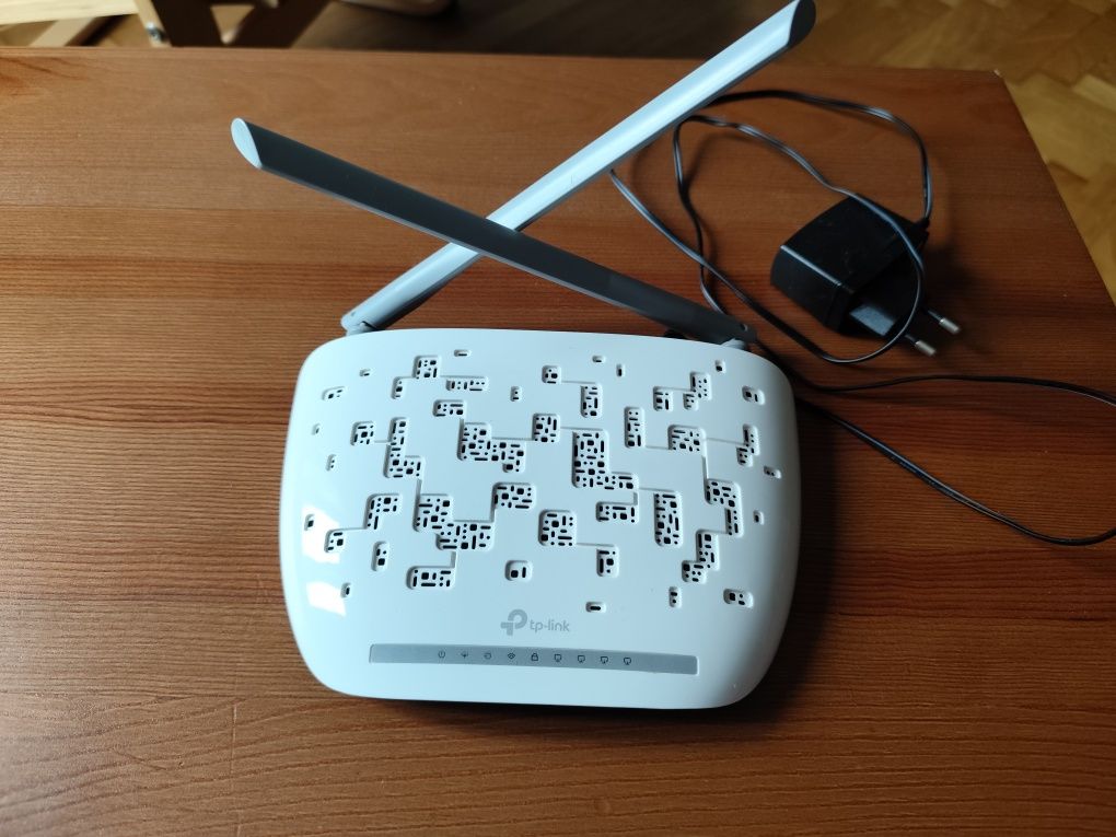 Router tp-link TD-W8961N