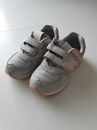 Buciki New Balance - r. 25