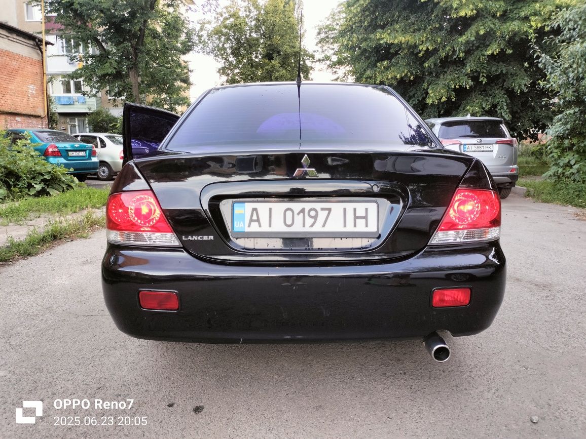 Mitsubishi lancer 9