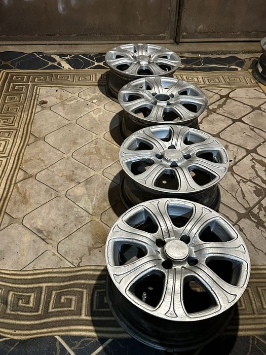 Диски r14 в хорошем состояни