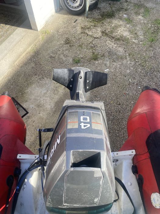 Semi-rigido narwhal com 40 hp