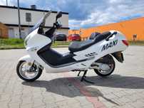 Skuter MAXI 125  2015