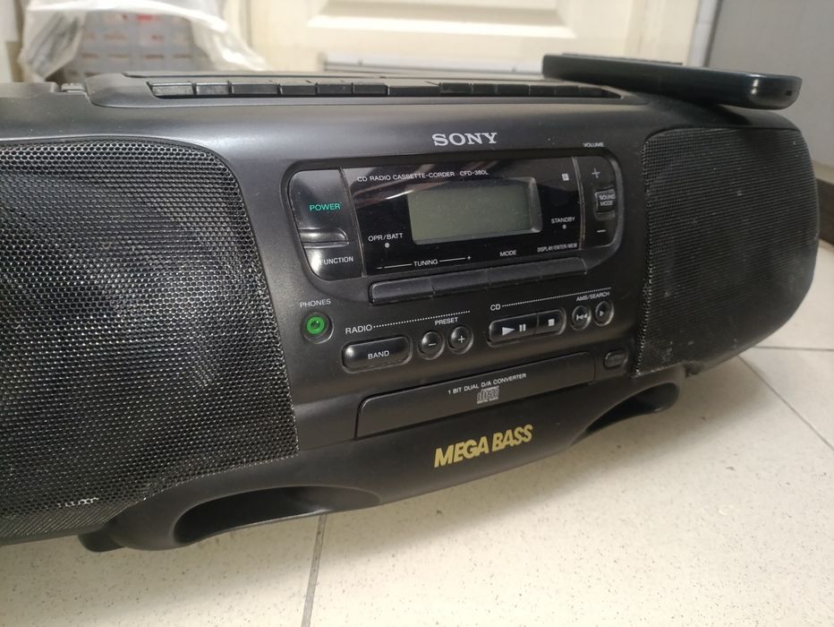 CD радио кассетная магнитола SONY CFD-380L