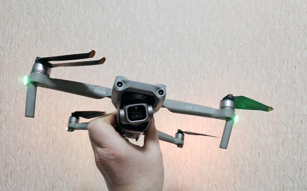 Dji air 2s в идеальном состоянии с комплектом