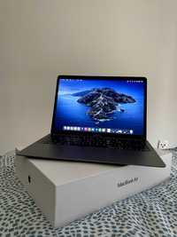 MacBook Air M1 - COMO NOVO!