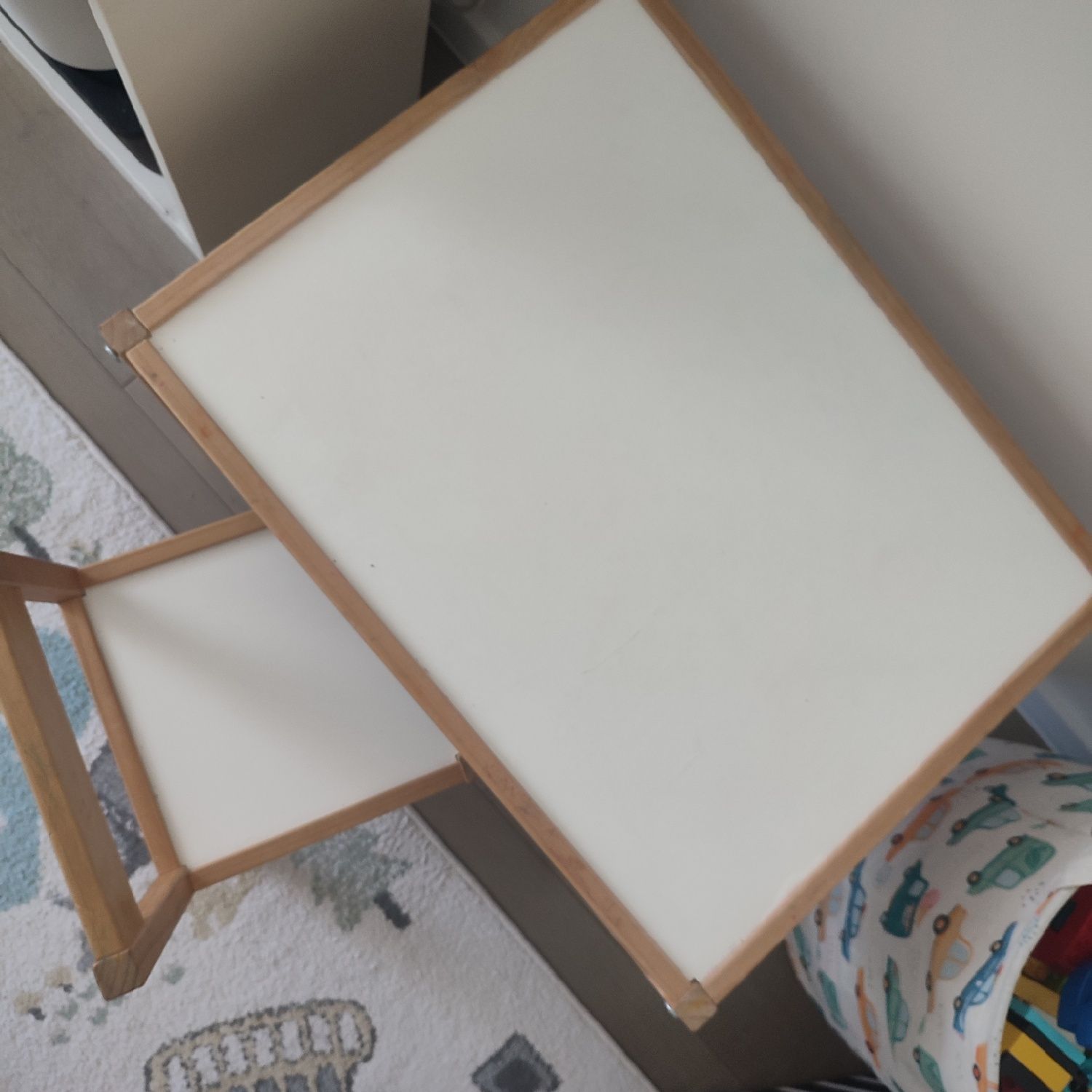 Stolik i krzesełko Ikea LAAT dla dzieci