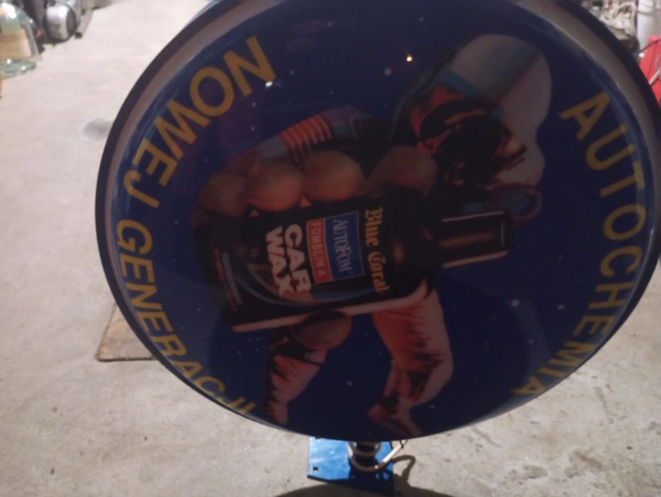 Baner podświetlany, plafon chemia nowej generacji.