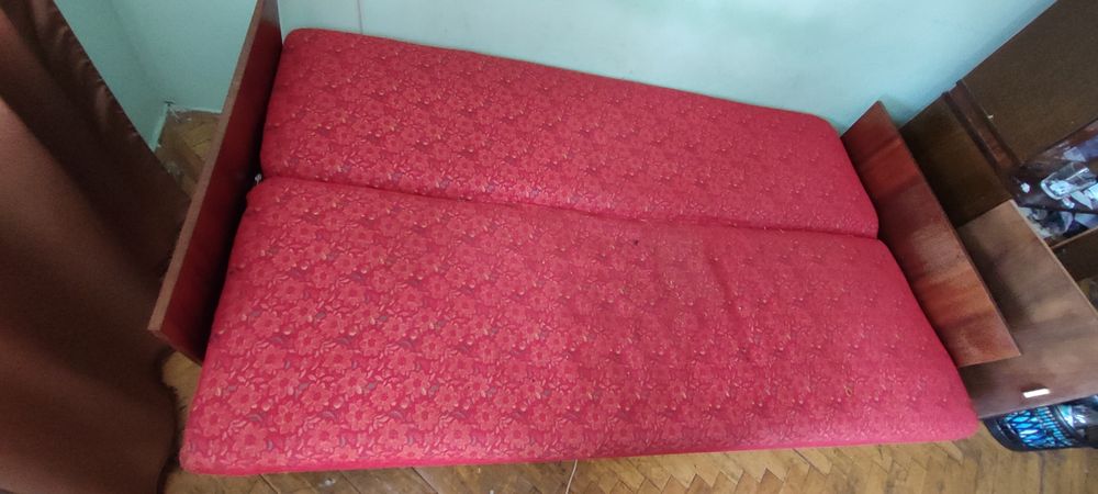 Обміняю або продам дивани бу