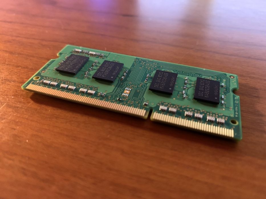 Samsung RAM Memory 2GB DDR3 PC3-12800S64343244607747122