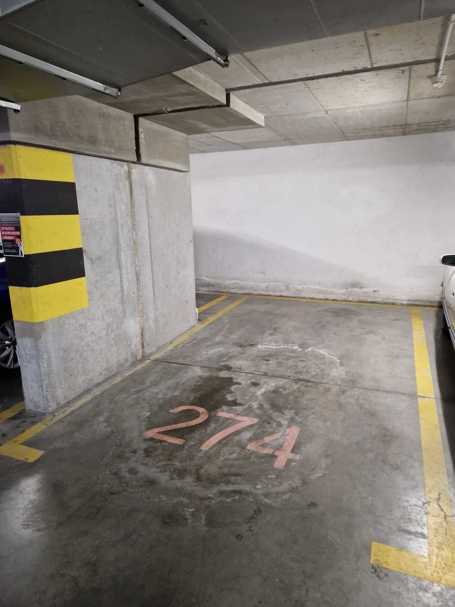 Wynajem miejsca parkingowego w garażu podziemnym Wola/Bemowo
