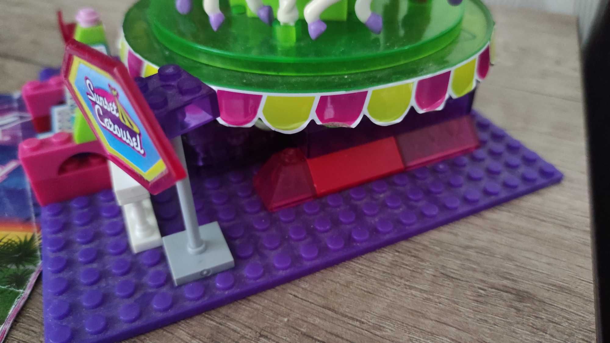 Музична Карусель лего парк розваг конструктор Lego