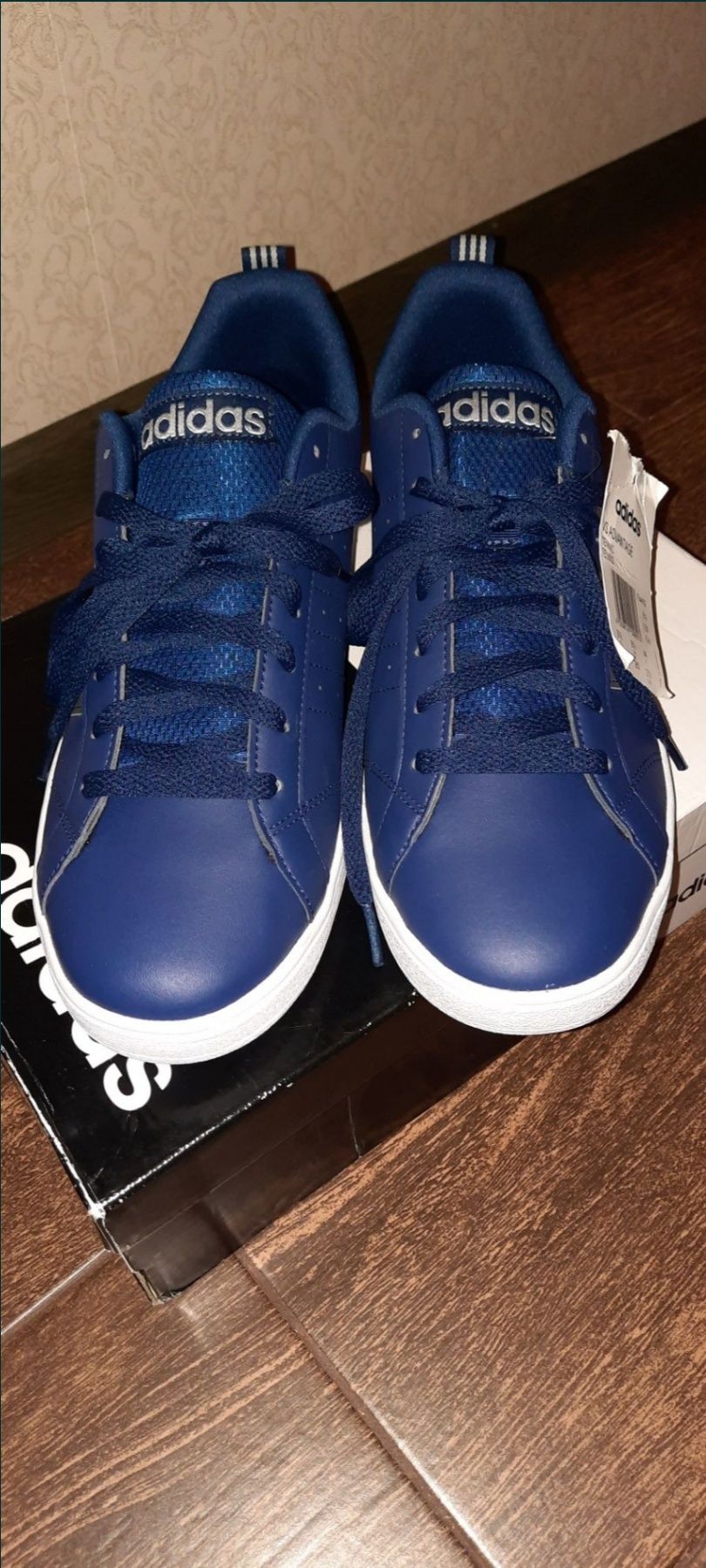 Adidas оригінал 44
