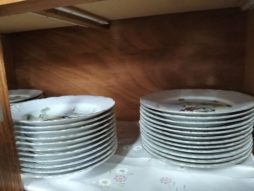 Serviço de mesa completo banhado a ouro da SPAL