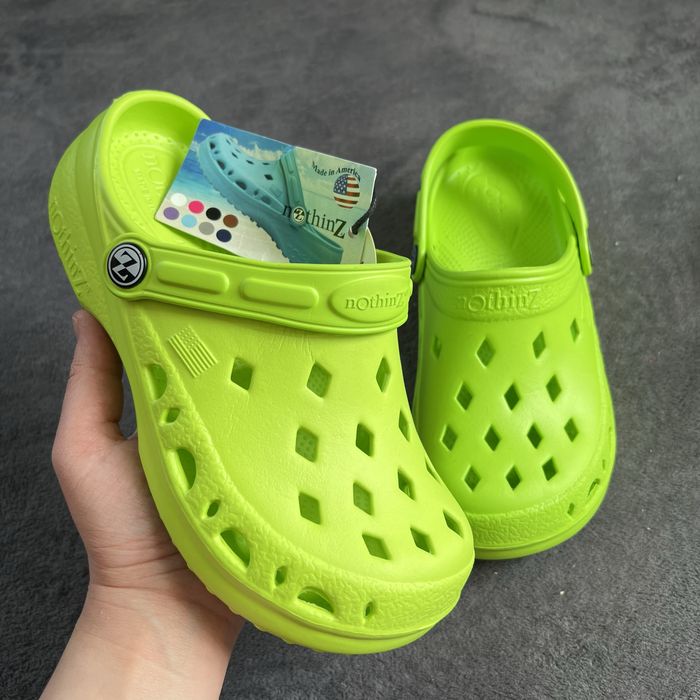 Крокси NothinZ made in USA. P. 35. Нові!!!
