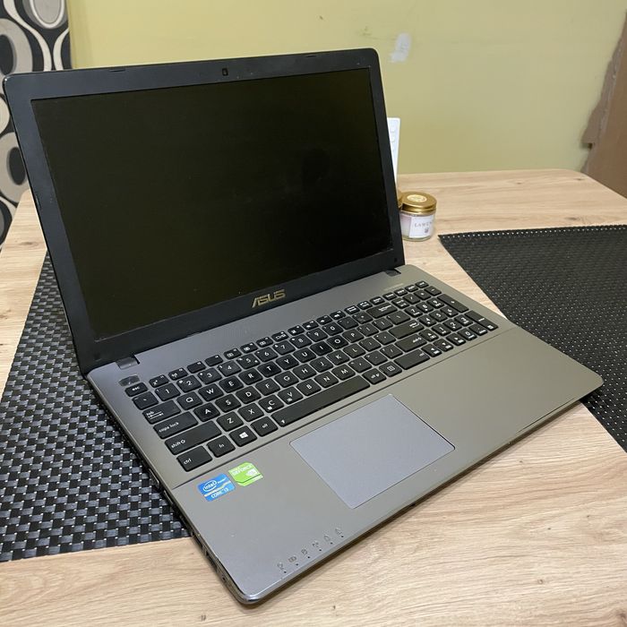 Laptop asus x550c