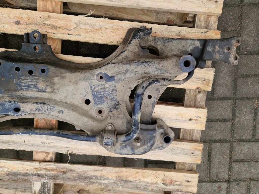 Sanki wózek zawieszenie wahacze przód Toyota Corolla Verso II 04-09