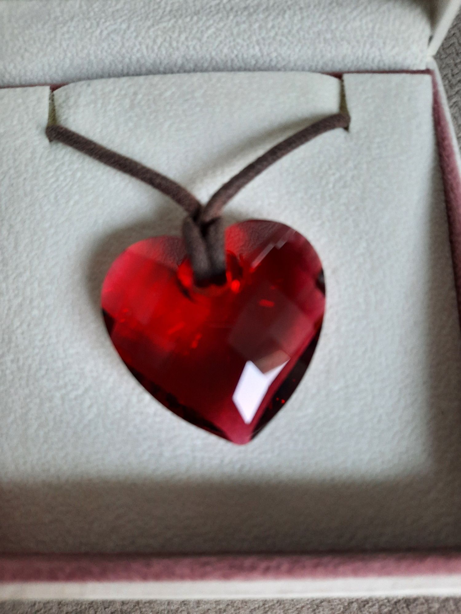 Karminowe duze serce oryginalny austriacki Swarovski
