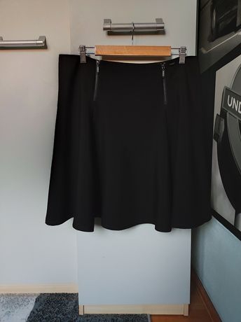 Czarna spódniczka rozkloszowana XL Monnari