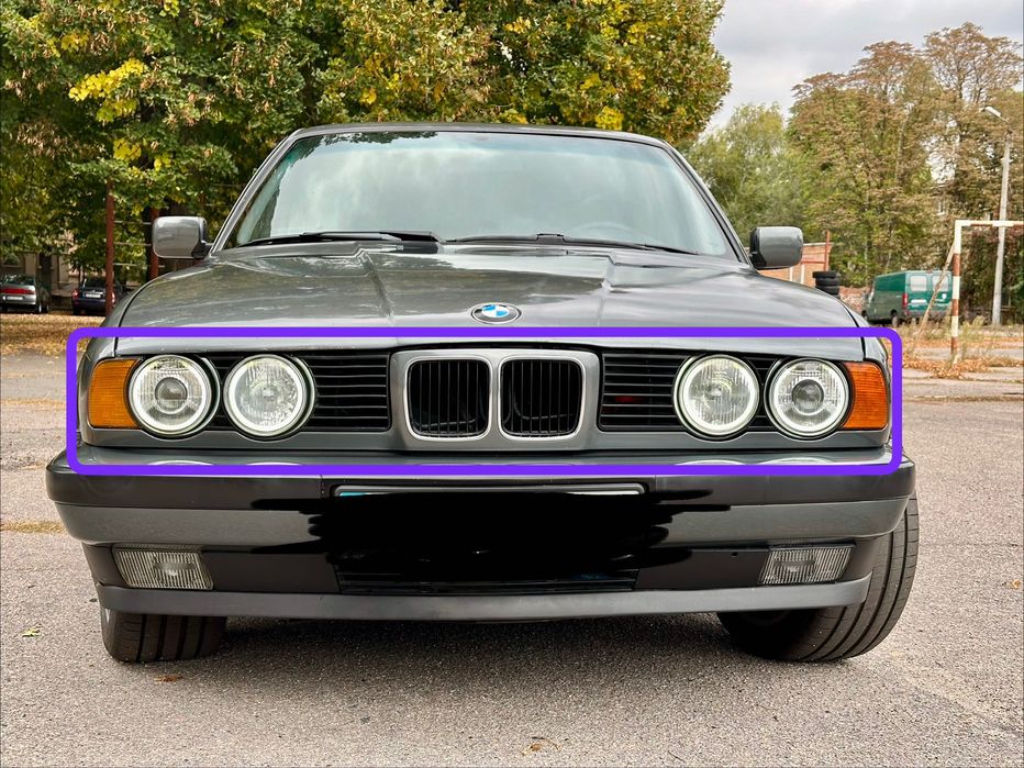 Птица и решетки фар BMW E34 дорестайл