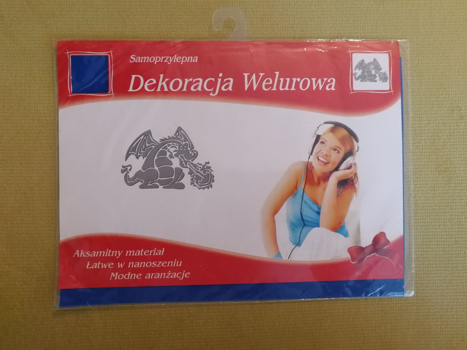 Dekoracja welurowa samoprzylepna, smok