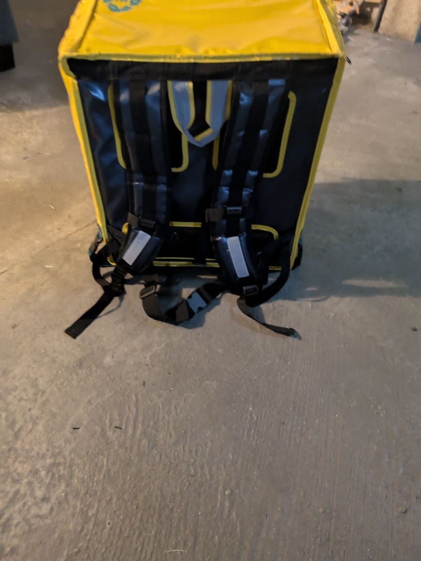 Mochila glovo nova