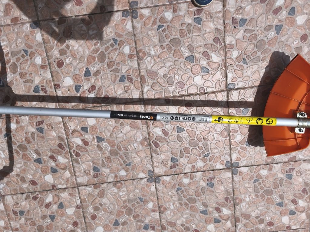 Roçadeira a gasolina