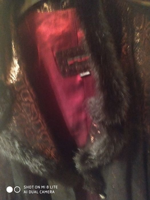 Шикарная кожаная курточка-пиджак