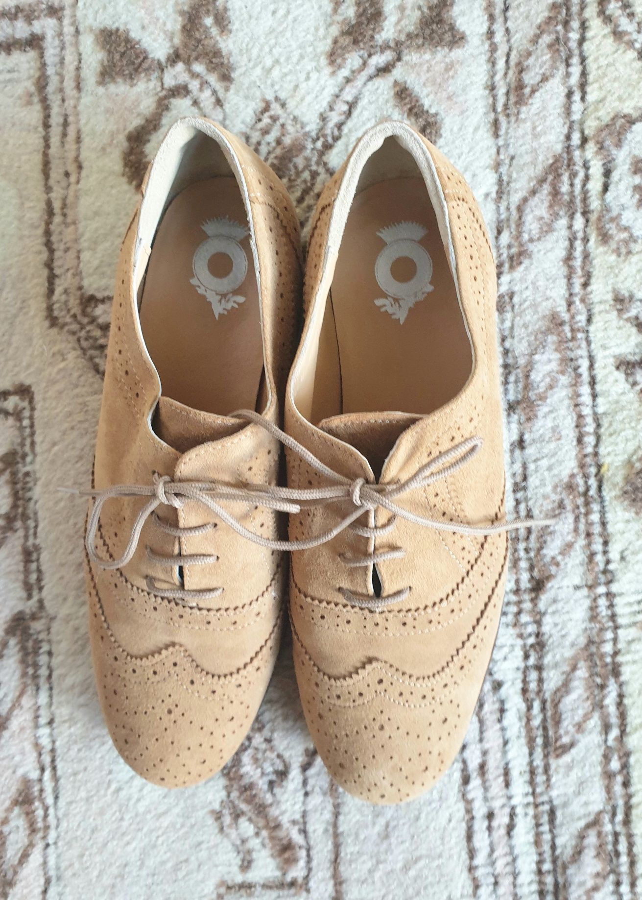 Sapatos camurça Brogues 38