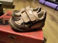 Nowe buty firmy RenBut rozmiar 20